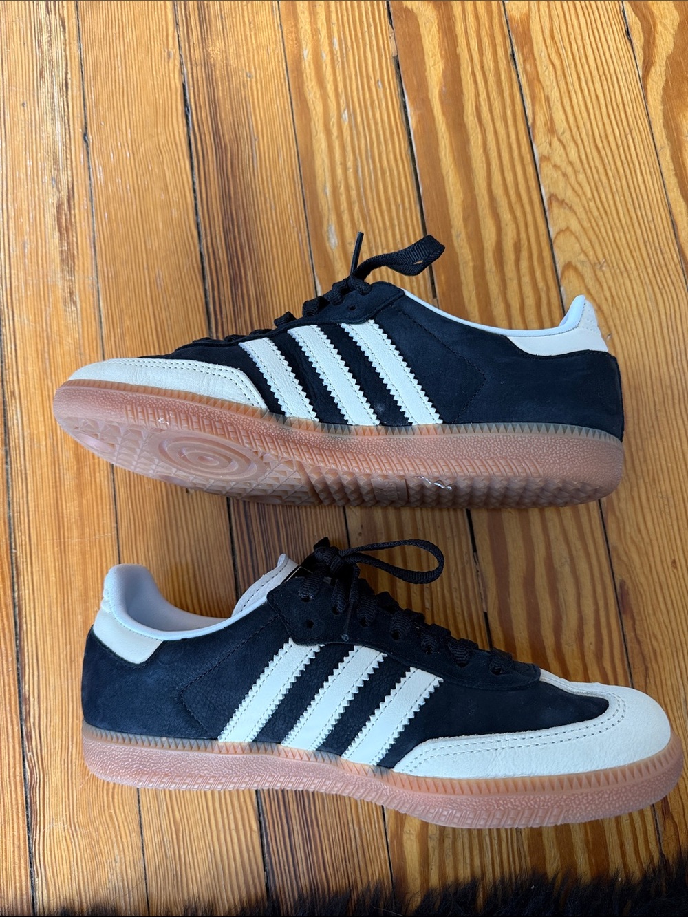 Adidas OG Wonder Black and White Suede Low-Top Samba Sneakers - Picture 4 of 7